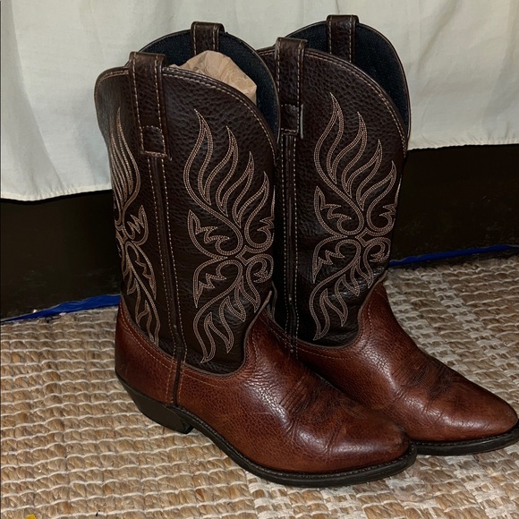 Laredo Shoes - Women’sBrown Western Cowboy Boots - Classic Two-Tone Leather